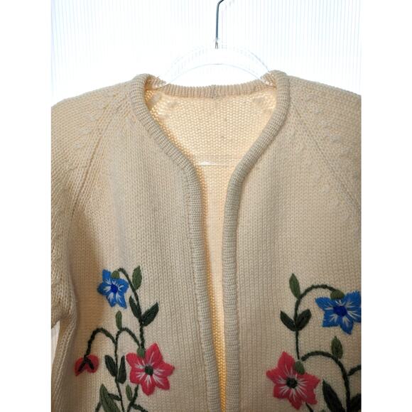 Vintage 60's Open Front Cardigan Off White Embroidered Floral Granny Sweater - Picture 3 of 6